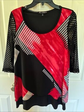 Red & Black Geometric Scoop-Neck Tunic
